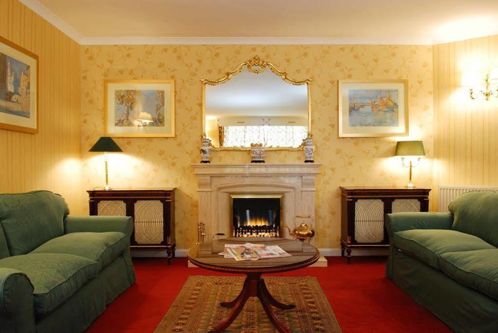 אקסמות' Royal Beacon Hotel מראה חיצוני תמונה